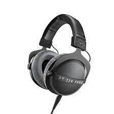 The 5 Best Podcast Headphones of 2025